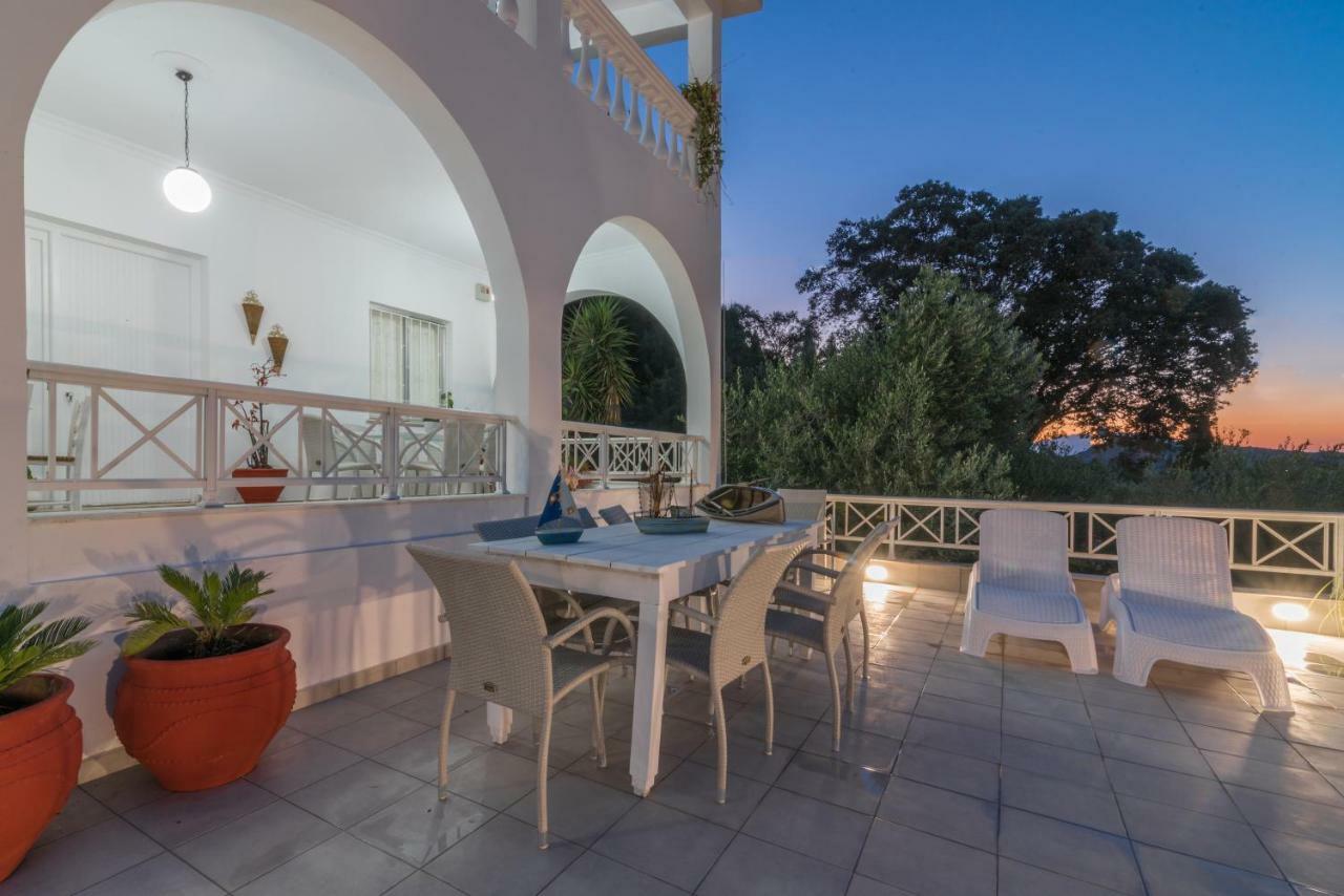 Amalia Country House Ano Yerakarion Luaran gambar